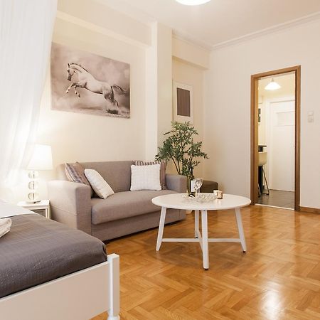 Athenian Home By Livin Urbban Exteriör bild