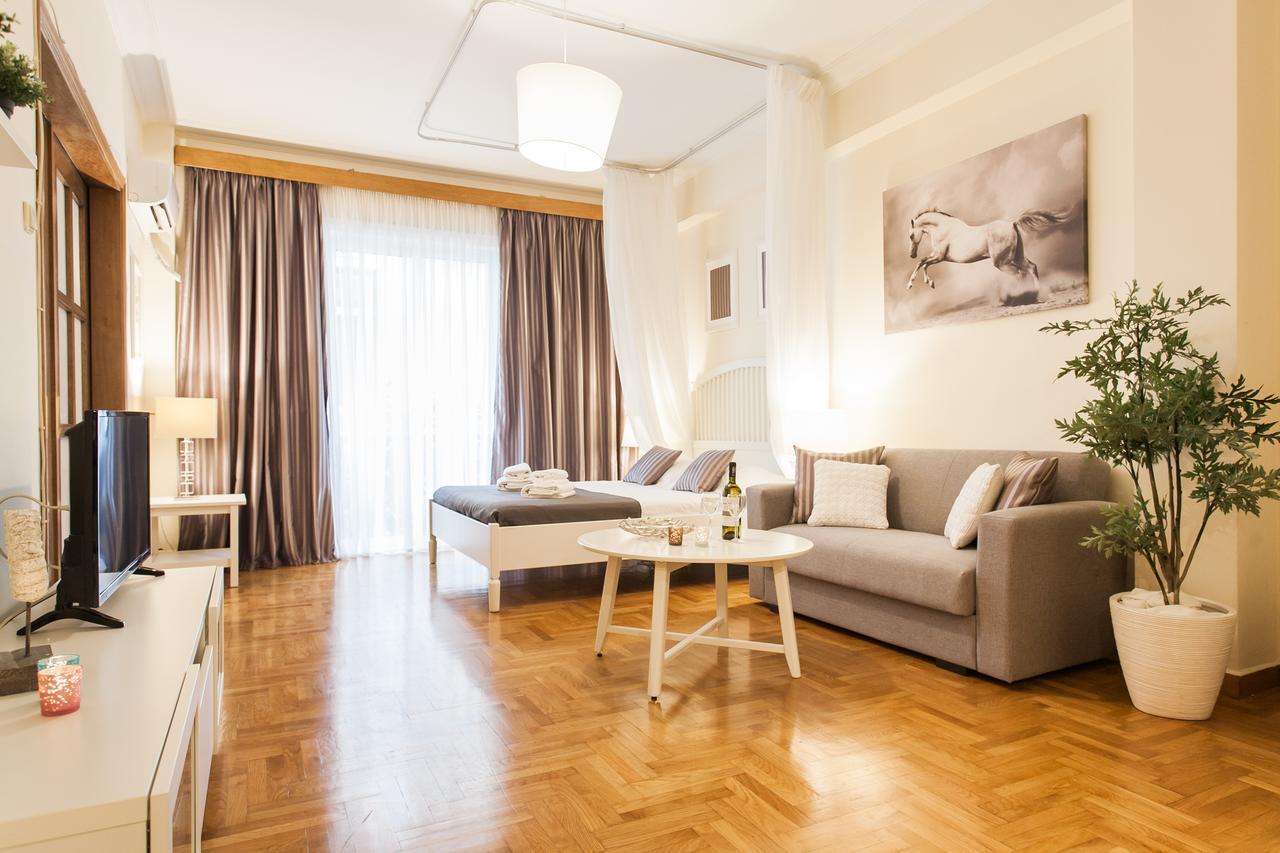 Athenian Home By Livin Urbban Exteriör bild
