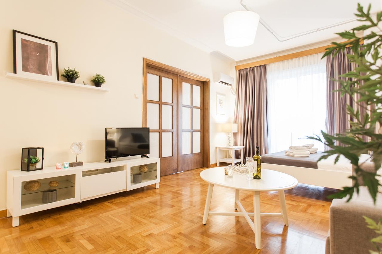 Athenian Home By Livin Urbban Exteriör bild